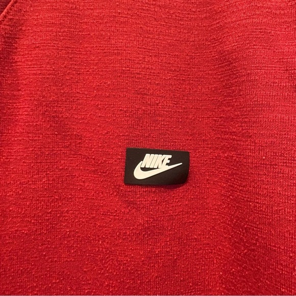 Nike Red Optic Crewneck with front pocket - Size XL - Picture 2 of 7